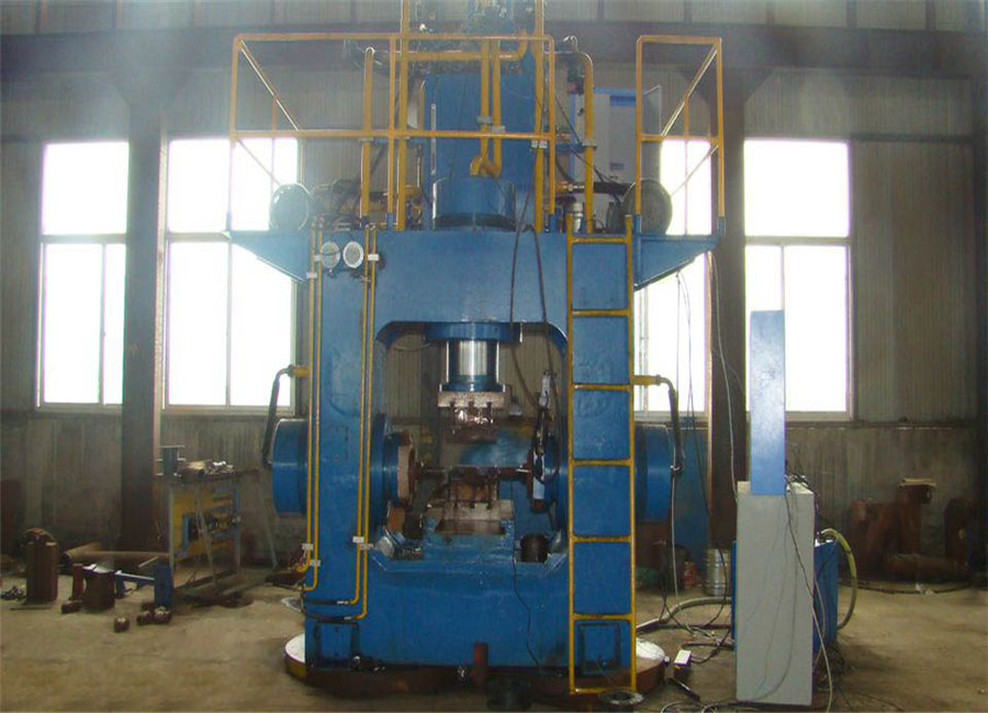 Tee Pipe Product  Machine From Chinese Factory Price